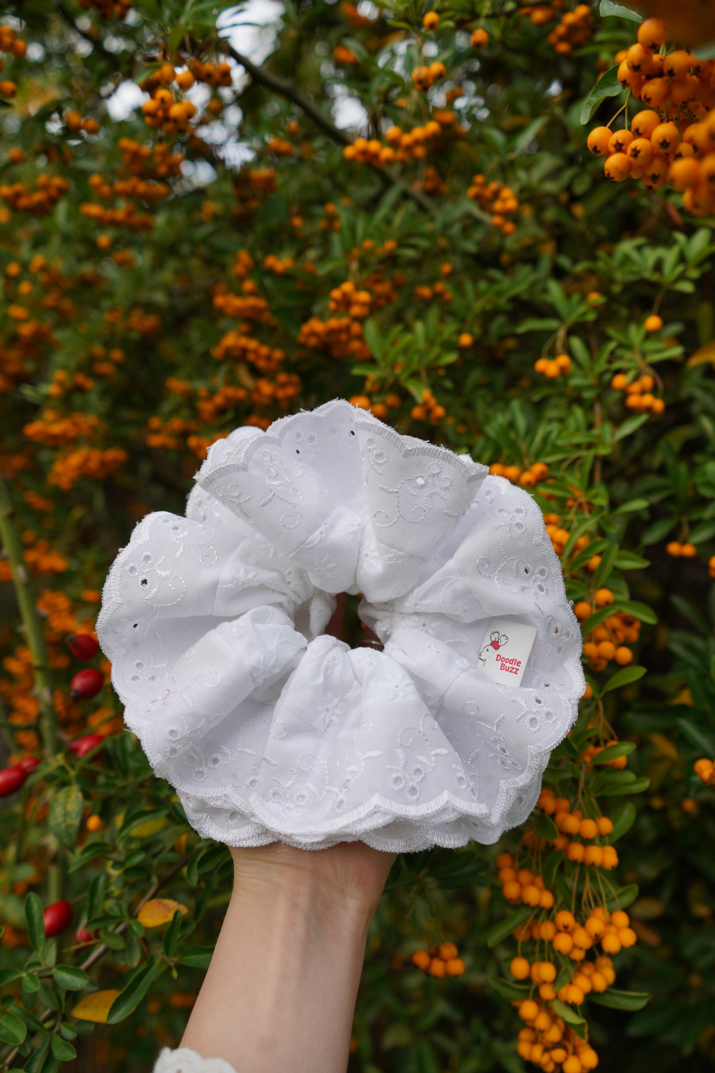 The Pure White Regular Doodle Buzz