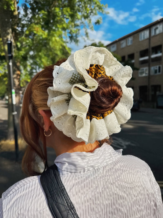 The reversible Gingham and Leopard Doodle Buzz